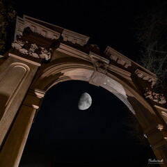 MoonArch